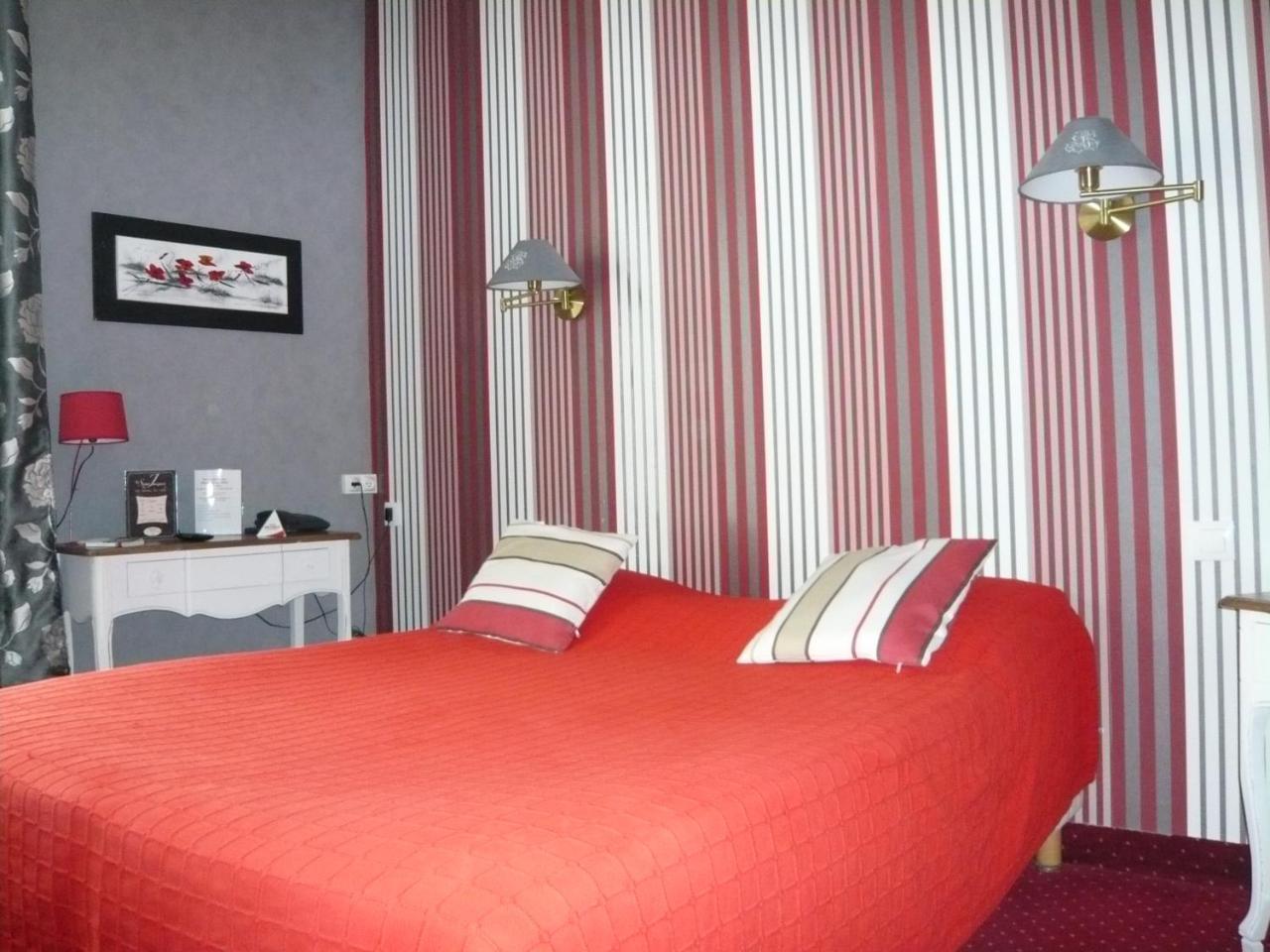 Hotel - Restaurant Saint Jacques Blois Eksteriør billede