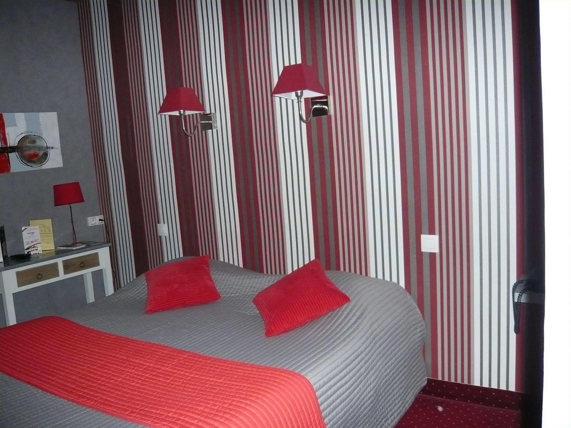 Hotel - Restaurant Saint Jacques Blois Eksteriør billede